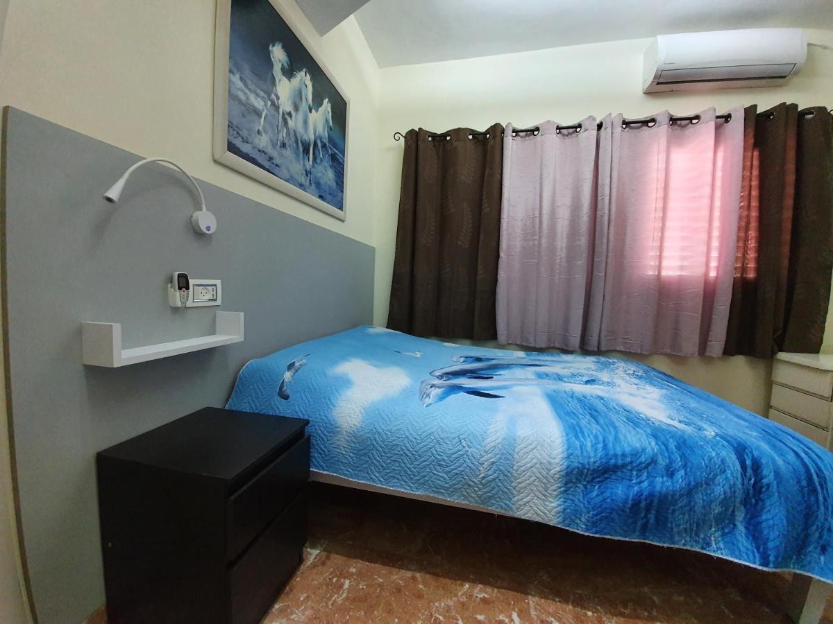 Ezore Yam Apartmens - Elmali'Akh St. 4 바트얌 외부 사진