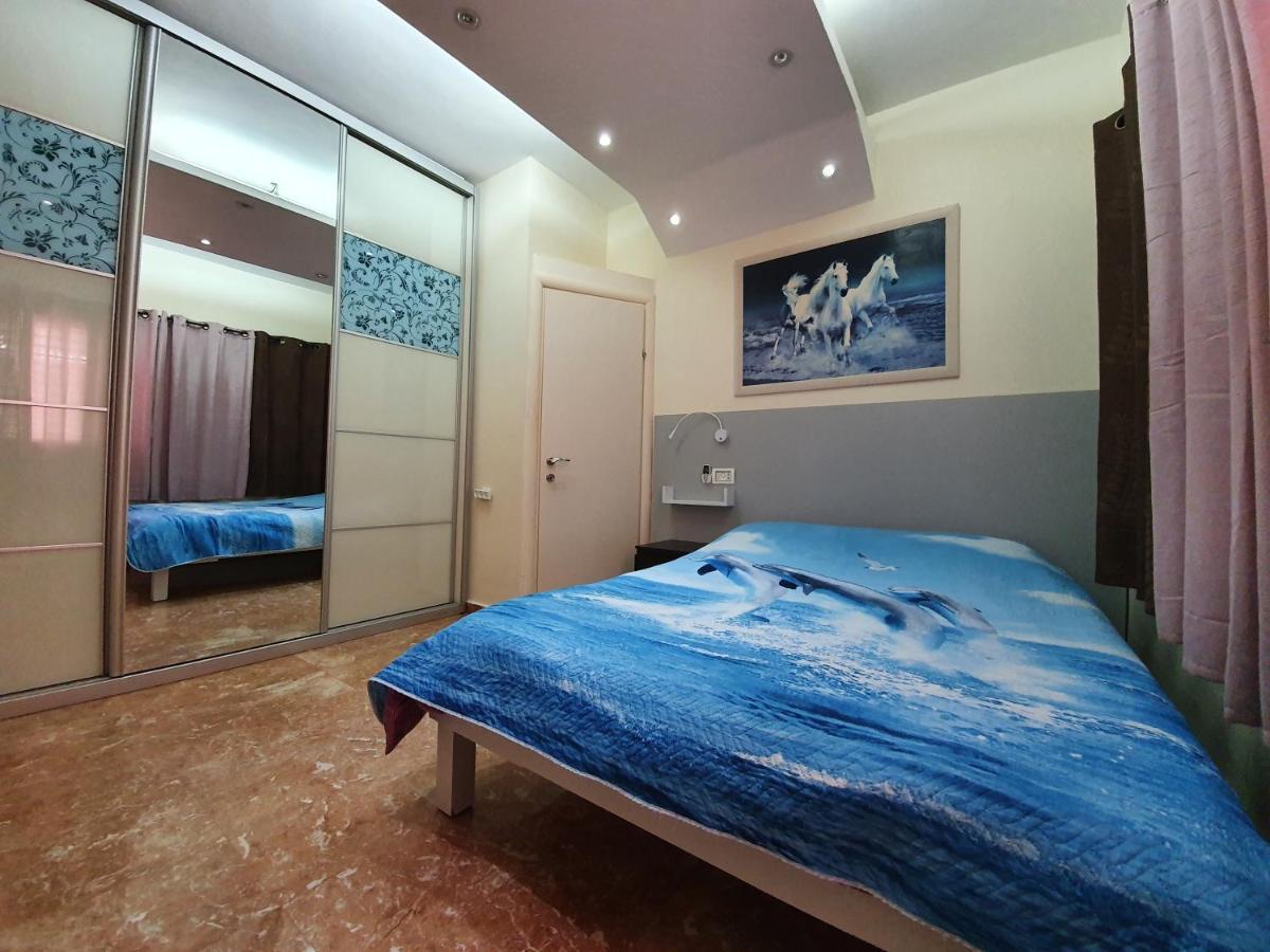 Ezore Yam Apartmens - Elmali'Akh St. 4 바트얌 외부 사진